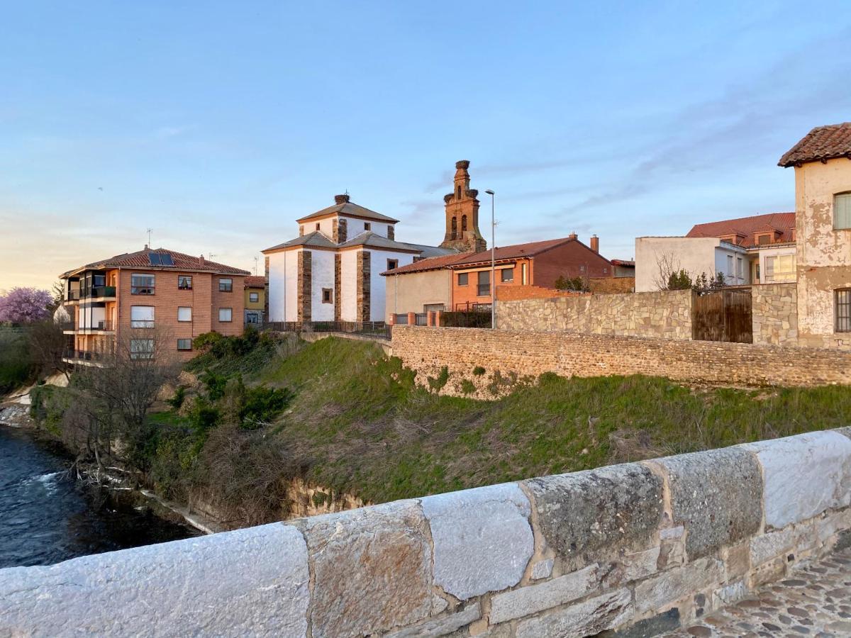 B&B Puente De Orbigo Hospital de Orbigo Luaran gambar